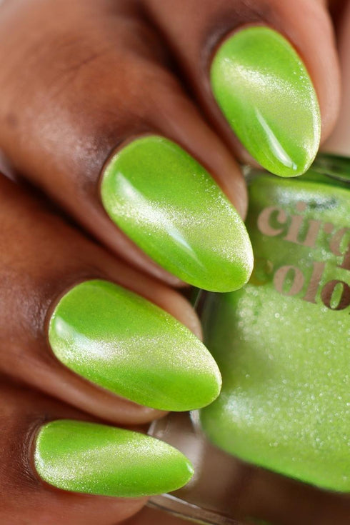 MAYPOLE NAIL POLISH